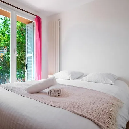 Val De Menton, 3 Pieces Atypique, Jardin Et Terrasse A 7 Minutes A Pied Du Centre Menton