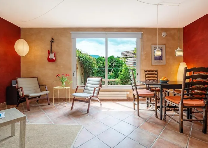 Val De Menton, 3 Pieces Atypique, Jardin Et Terrasse A 7 Minutes A Pied Du Centre 멍똥