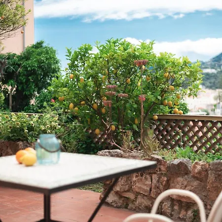 Val De Menton, 3 Pièces Atypique, Jardin Et Terrasse à 7 Minutes à Pied Du Centre *