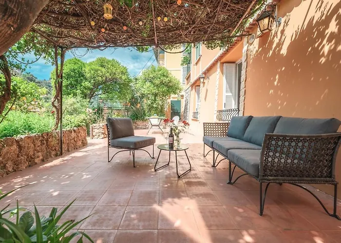 Val De Menton, 3 Pieces Atypique, Jardin Et Terrasse A 7 Minutes A Pied Du Centre アパート マントン