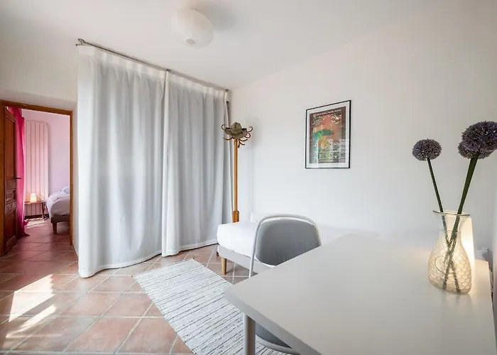 Val De Menton, 3 Pieces Atypique, Jardin Et Terrasse A 7 Minutes A Pied Du Centre アパート *