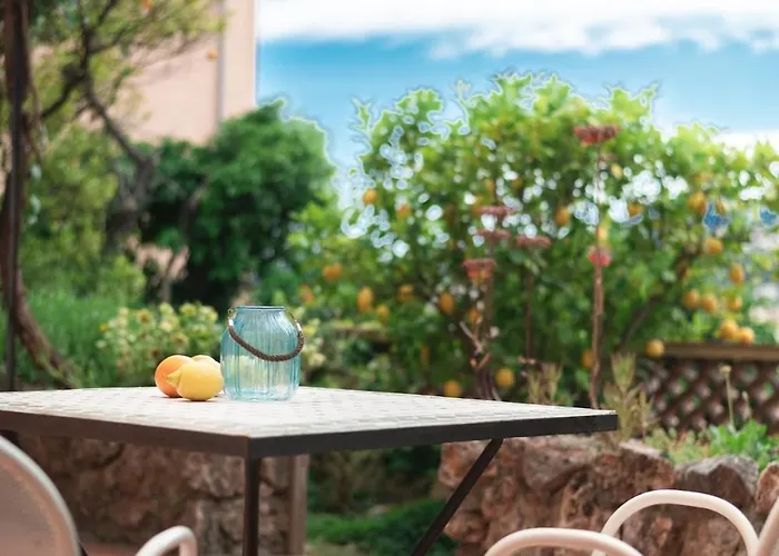 アパート Val De Menton, 3 Pieces Atypique, Jardin Et Terrasse A 7 Minutes A Pied Du Centre マントン